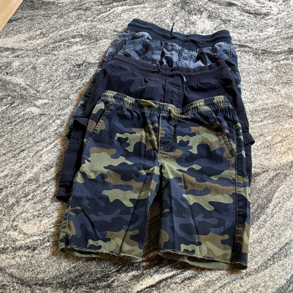 3 pairs boys Gap cargo shorts